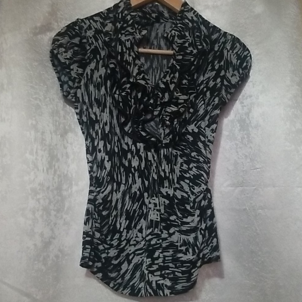 Heart Soul Shirt Ruffle Stretch Short Sleeve Small